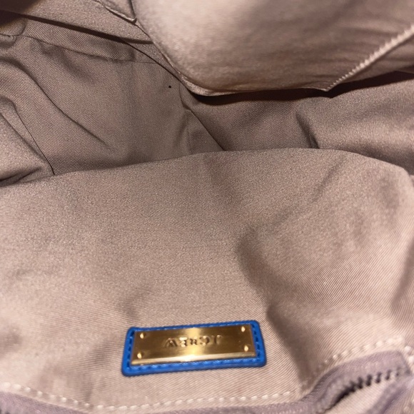 guc j crew Blue Leather drawstring Shoulder Bag - Picture 4 of 8